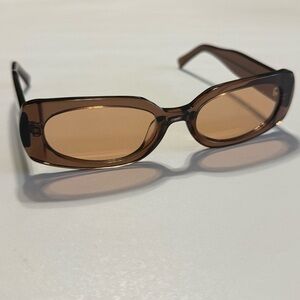 VEHLA Olsen Brown Rectangular Sunglasses
